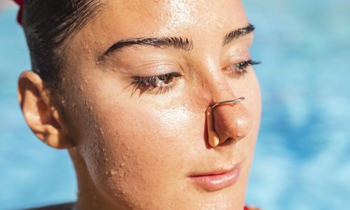 Le pince-nez, un accessoire réservé pour certains nageurs