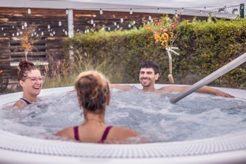 bain à remous village nordique l'Atrium