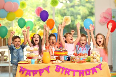 fêter son anniversaire à la piscine