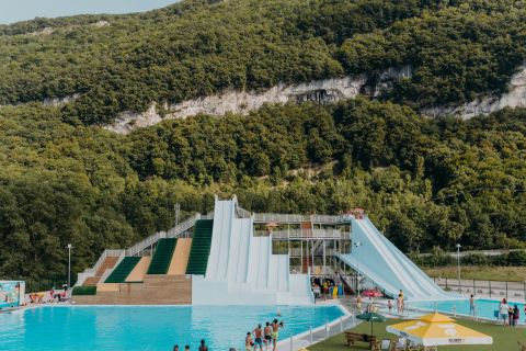 toboggans water circus